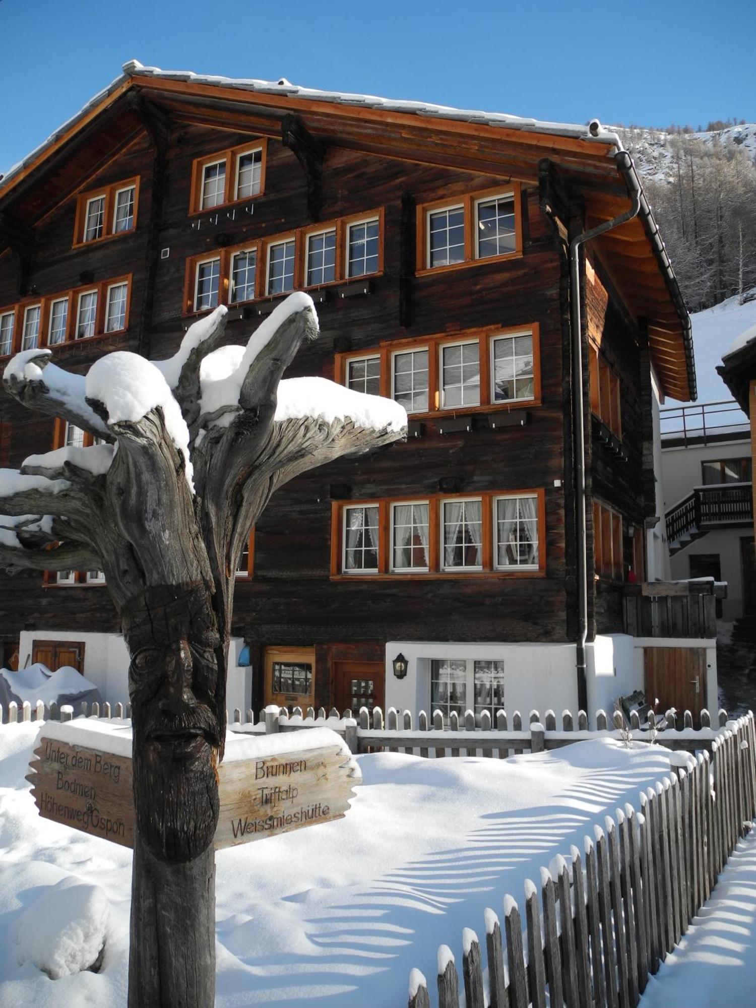 Ferienhaus Antigua Saas-Grund Oda fotoğraf